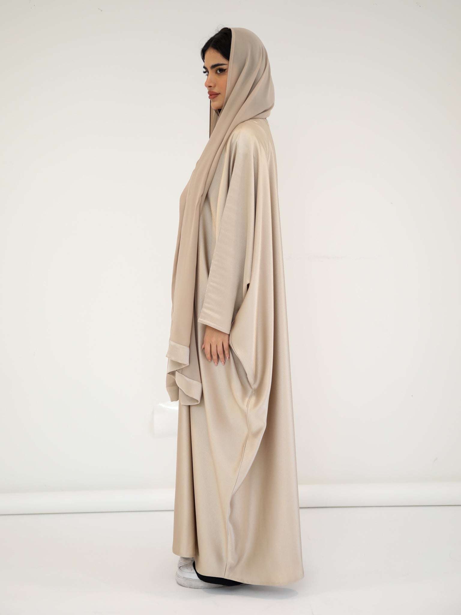 MOON ABAYA