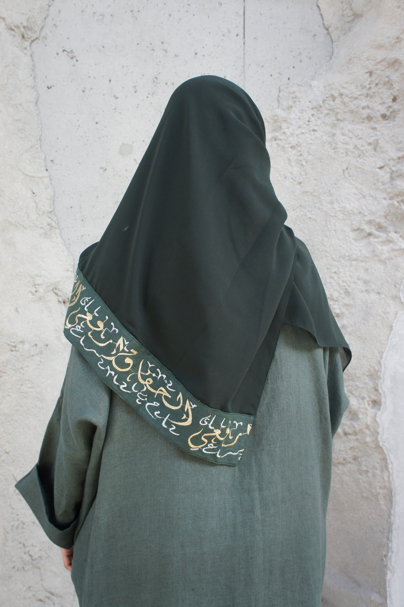 Saudi landmark linen abaya - Green