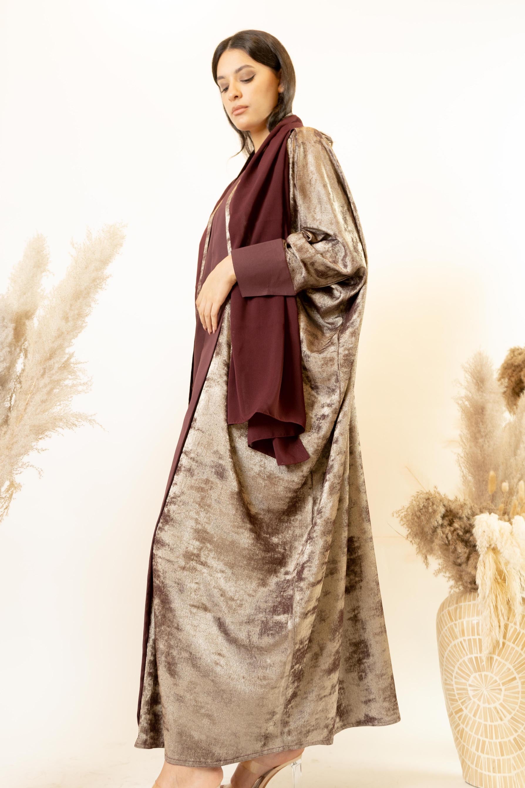 Waves Print Abaya