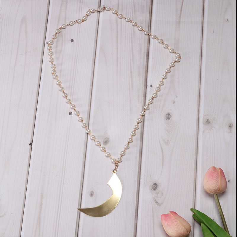 Arabic Letter Pearl Necklace